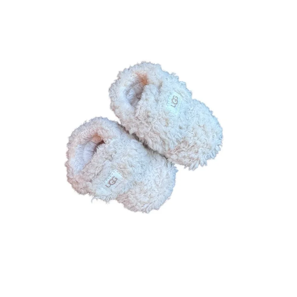 UGG Baby Bixbee WHITE Fuzzy Booties Boots Shoes Size 0/1  0-6 months